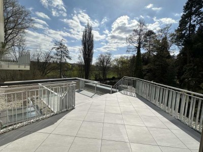 Traumhafte Dachterrassenwohnung mit Panoramablick in Premiumlage Fürth-Dambach (Erstbezug)
