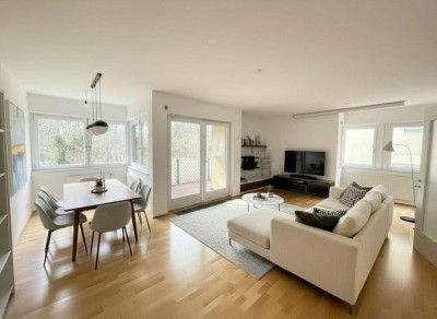 Charmantes Domizil mit Balkon und Terrasse - Ihre neue Wohlfühloase im Grünen.