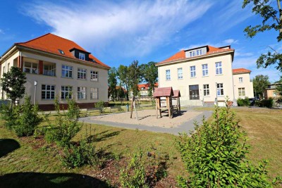 ** Wohnen in RUHIGER Lage ** 2-Raumwohnung mit Fußbodenheizung und Balkon ** Außenstellplatz **