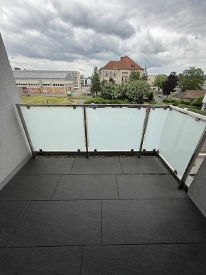 Schöne Wohnung mit Balkon in Homburg, Lessingstraße 16 (gegenüber vom Finanzamt) zu vermieten!
