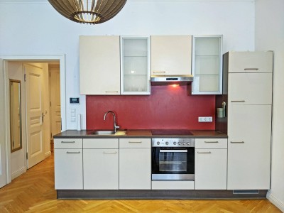 "NEUWERTIGE ALTBAUWOHNUNG" - "U3 ERDBERGSTRASSE / SCHLACHTHAUSGASSE"