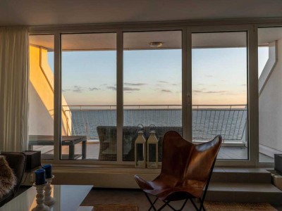 Gepflegte 3-Raum-Maisonette-Wohnung mit Balkon und Einbauküche in Wilhelmshaven von privat