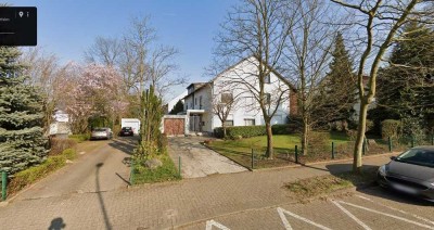 Kapitalanlage oder Eigenheim in Top-Lage – Doppelhaushälfte mit zwei Garagen