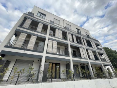 Schöne neue möblierte 1-Zi-Terrassenwohnung in Uni-Nähe