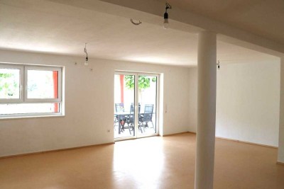 Außergewöhnliche Wohnung mit Gartenparadies in ruhiger Sackgassenlage-wohnen wie im Einfamilienhaus