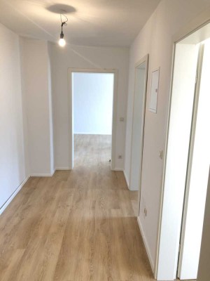Barrierefreie, helle 2-Zimmer-Wohnung mit gehobener Innenausstattung mit EBK in Coburg