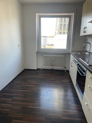 BEWERBUNGSSTOPP bis 22.08.2025!!!! 2-Zimmer Wohnung mit Loggia