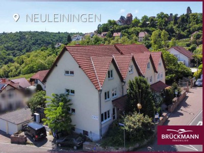 Reihenendhaus mit Burg- & Weitblick: Wohnen am Fuße der Altstadt