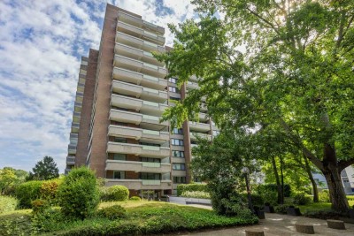 Drei Eigentumswohnungen mit Tiefgaragenstellplätzen in Düsseldorf-Golzheim