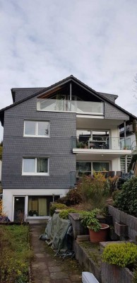 Renovierte Eigentumswohnung 4-Zimmer mit Garage