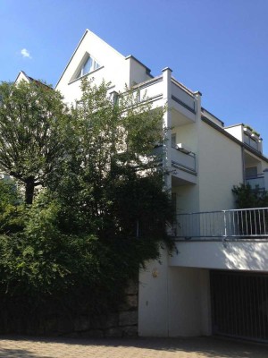 Ideale KAPITALANLAGE! Single-Wohnung in sehr gepflegtem MFH, Balkon, hochwertige EBK, TG. HSM
