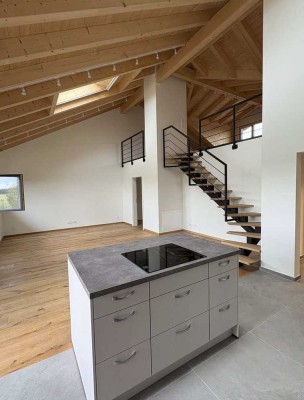 4-Zimmer Galerie Whg. am Ortsrand - Wohnen mit Blick ins Grüne