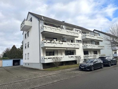 Attraktive 4-Zimmer-Erdgeschoss-Wohnung mit Balkon und Garage