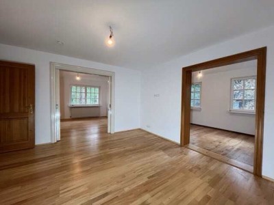Erstmaliger Erstbezug 2025! Tolles Ambiente in stilvoller AB-Villa in der Gartenstadt Frohnau!