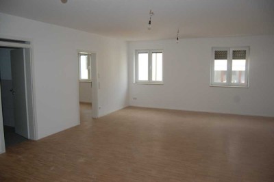 Moderne, helle 2-Zimmer Wohnung mit Küche in Neuburg an der Donau
