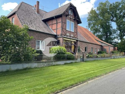 Abgeschlossene Hofstelle in Boecke mit  ca. 1,1 ha Grundstück