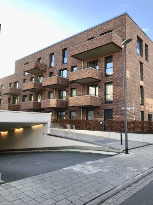 Mit Balkon, Einbauküche und Fahrstuhl!