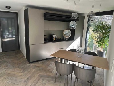Designer 3-Zimmer-Gartenwohnung in absolut ruhiger Lage von Solln – hochwertige Einbauten gegen Ab