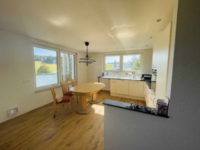 Barrierefreie 3.5-Zi-ETW, mit gehobener Ausstattung und herrlicher Aussicht in Schönwald/Schwarzw.