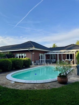 Provisionsfrei: Wohlfühloase mit Pool, Sauna und Flügel in Berlin Pankow