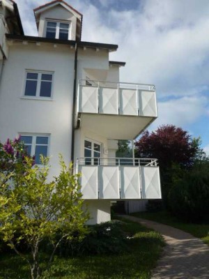 Moderne, helle Wohnung mit Balkon in ruhiger Top-Lage (Charlottenhöhe)