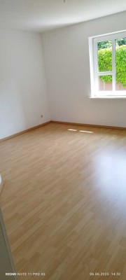 Freundliche und gepflegte 4-Raum-EG-Wohnung mit Balkon und EBK in Schwülper