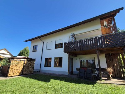 sonnige 2-Zimmer-Whg. mit Terrasse und EBK u. FBH