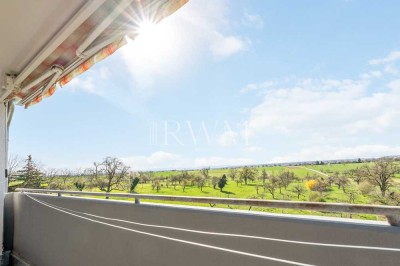 Großzügige 3,5-Zimmer-Wohnung mit Süd-Balkon, Garage und Weitblick in Ostfildern-Nellingen