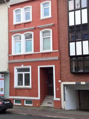Moderne 3-Zimmer-Maisonette-Wohnung mit Terrasse , Balkon  und schicker Einbauküche in der Neustadt