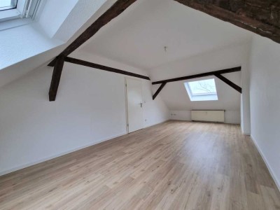 Attraktive 2-Zimmer-Wohnung mit Einbauküche