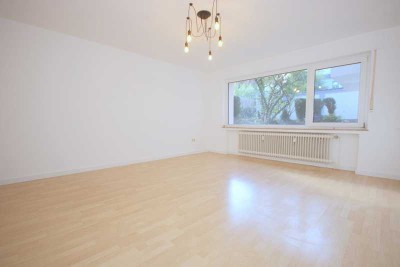 Ansprechende, helle 3 Zimmer Wohnung mit großen Balkon