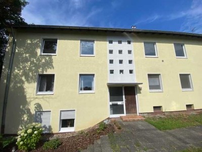 Smarter Wohnen! Handwerker aufgepasst! Günstige 3-Zi.-Wohnung mit Balkon in ruhiger Lage!