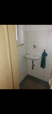 960 € - 125 m² - 6.0 Zi.