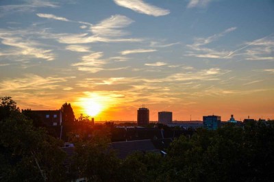 ***INNENSTADT-SÜD Teilmöblierte Wohnung mit Einbauküche, Duschbad mit Fenster & Aufzug******