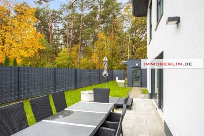 IMMOBERLIN.DE - Energieeffizientes Einfamilienhaus mit Südterrasse & Garage in naturschöner Lage