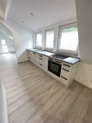Schicke, hochwertige Dachgeschoss 1 ZKB