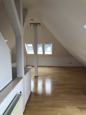 Charmante Maisonette-Wohnung in zentraler Lage von Solingen