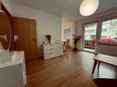 Voll ausgestattete 2-Zimmer Wohnung mit Balkon in Berlin-Mariendorf