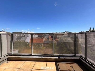 DACHGESCHOSSWOHNUNG MIT STIL&amp;TOPLAGE NAHE ROCHUSMARKT