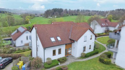 Renovierungsbedürftig mit Perspektive: 3-Zimmer-Wohnung am Hügelhof
