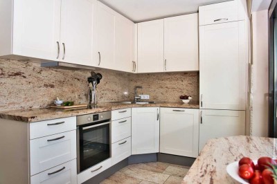 Vollständig Renovierte 3-Zimmer-Wohnung mit EBK in Jüchen