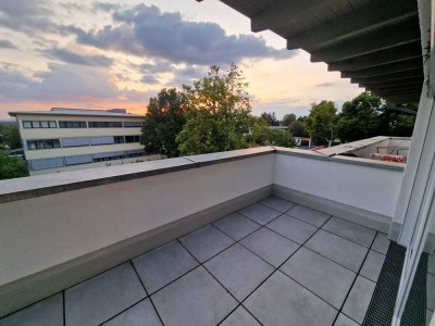 Stilvolle 1-Zimmer-Wohnung mit geh. Innenausstattung, hell und möbliert.