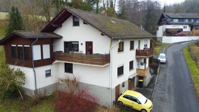 Charmantes Mehrfamilienhaus mit großem Grundstück in Bad Soden-Salmünster!