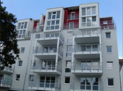 Sehr schöne 4-Zimmer Wohnung mit großem Balkon