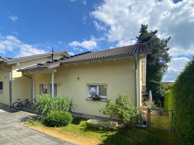 Stilvolles 4-Zimmer-Reiheneckhaus zzgl. Hobbyraum  in ruhiger Lage