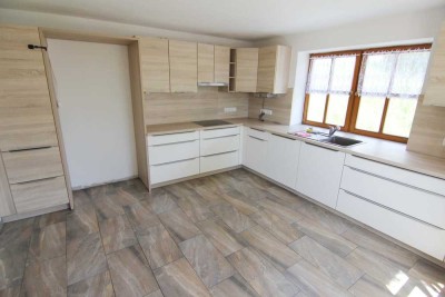 großzügige 4-Zimmer-Erdgeschoss Wohnung in ruhiger Lage!