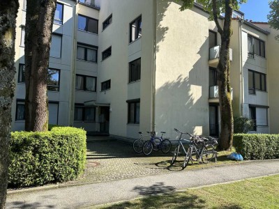 Exklusive, gepflegte 3-Zimmer-Wohnung mit Balkon und EBK in Neubiberg