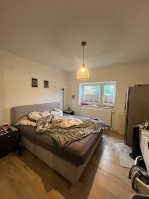 **Ab 01.12.** Renovierte 2 Zi. WHG Wohnung im EG mit Terrasse