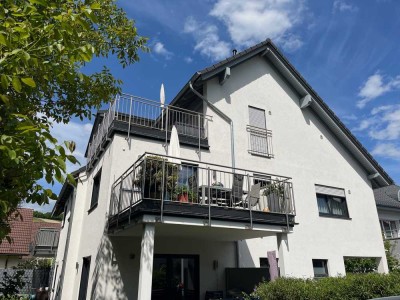 Ruhige, zentale 3 Zimmer, 85 m²,Aufzug,Tageslichtbad,1.OG,S/W Balkon 12 m², nicht Flut betroffen