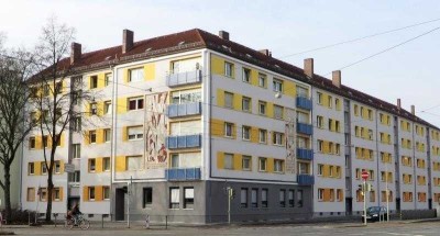 modernisierte 3-Zimmer-Wohnung mit Balkon im 1. Stock (ohne Aufzug)